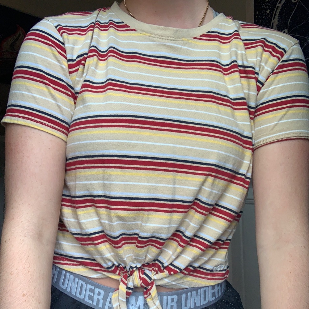 Hollister tee shirt